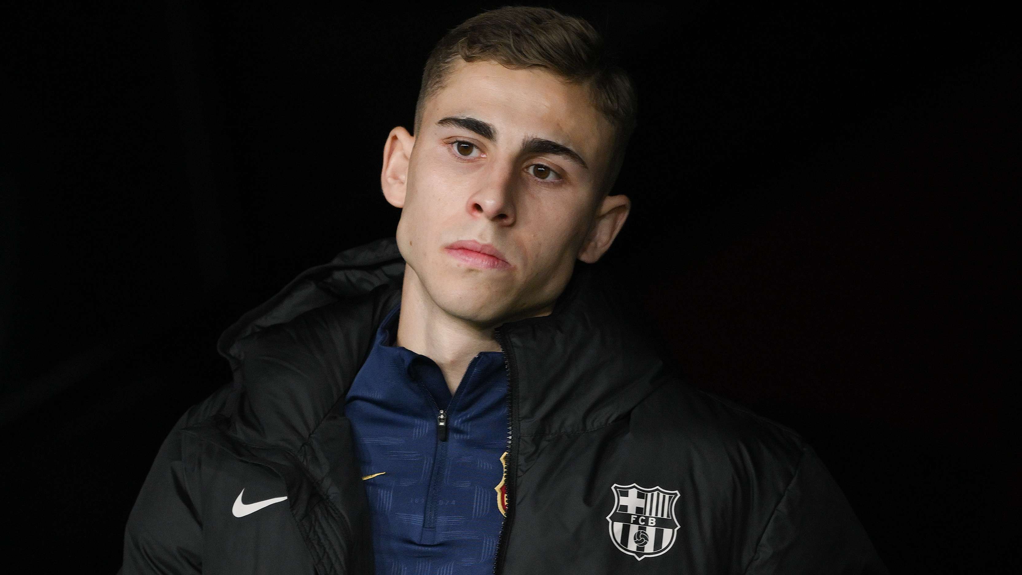 员鲍威尔在 员鲍威尔在